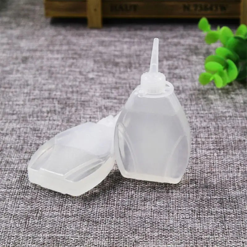 20 m l Electric Clipper Shaver Maintenance Oil Lubricant Hair Trimmer Blade Oil Prevent Rusting Sewing Hair Salon Clipper oil